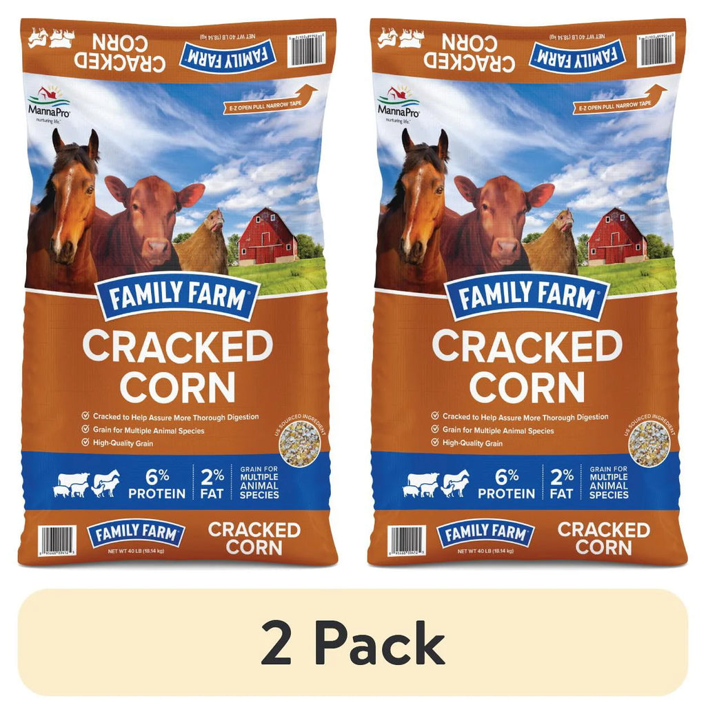 Cracked Corn Animal Feed, 40 lb M3373