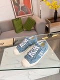 Women Sneakers M933