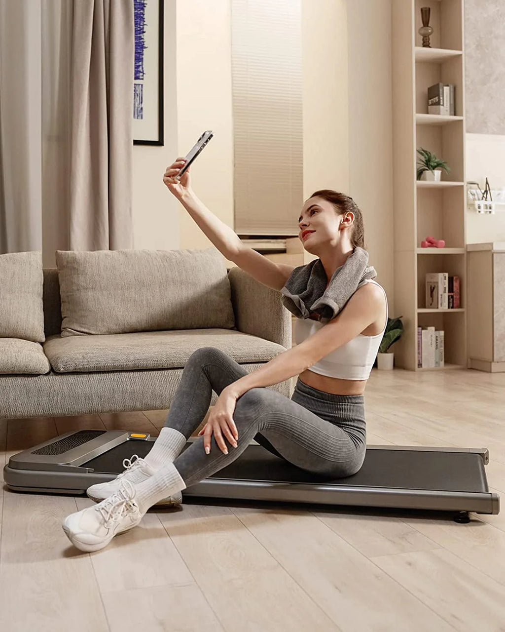 Walking Pad Treadmill 2.25HP 265lb Capacity with Remote Control H1437