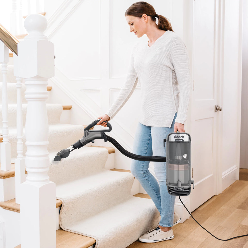 Upright Vacuum with Self-Cleaning Brushroll W481465